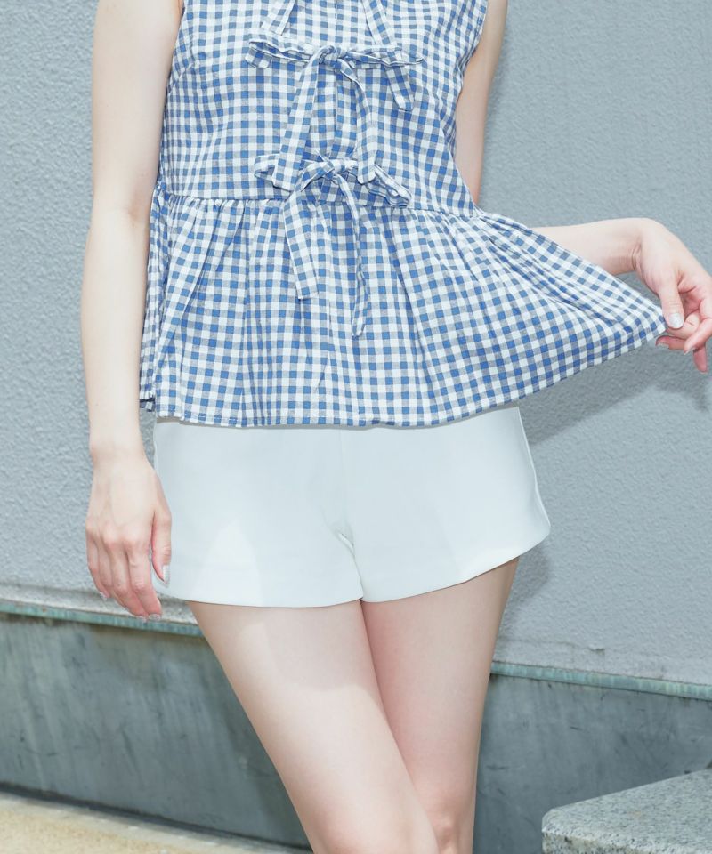 Narcissus シンプルショートパンツ ホワイト　美品 25SS】WOMEN スパンライクカーゴショートパンツ ホワイト