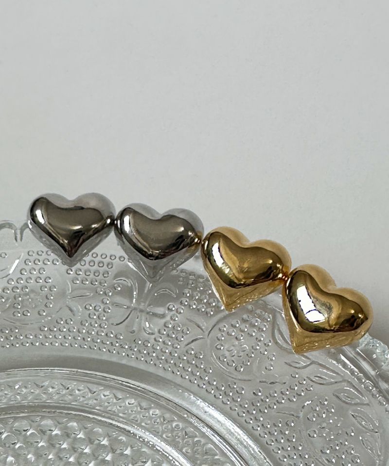 ハートピアス ANNIKA INEZ アニカイネズ ピアス Heart Hoops Lrg E926-LRG