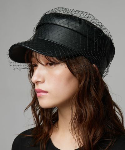 【TELFAR】エンボスロゴフェイクレザーキャップ★国内発 TELFAR】エンボスロゴフェイクレザーキャップ☆国内発 (Telfar