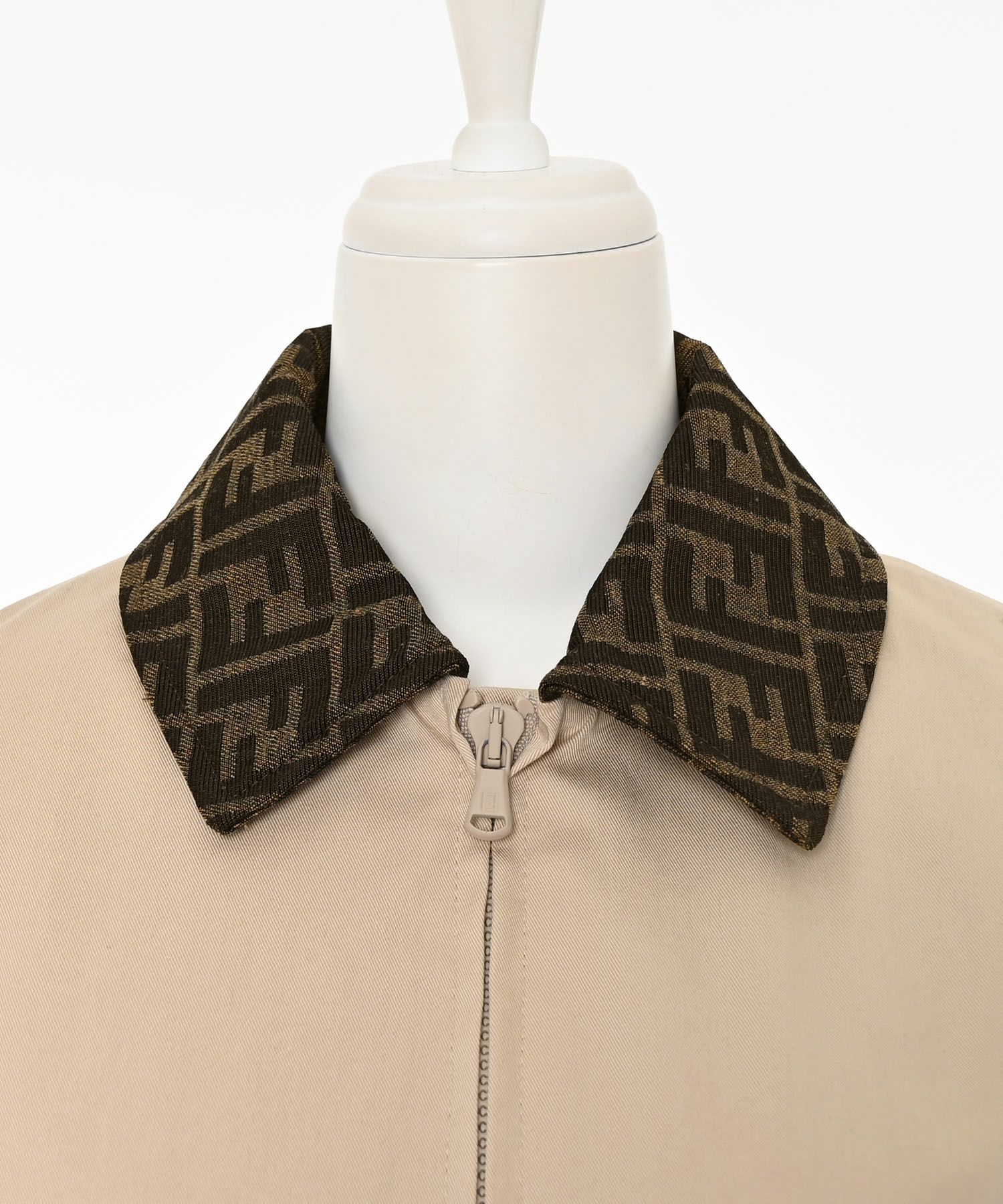 【新品未使用】FENDI kids フードジャケット　6サイズ 新品未使用】FENDI kids フードジャケット 6サイズ 中古・古着通販