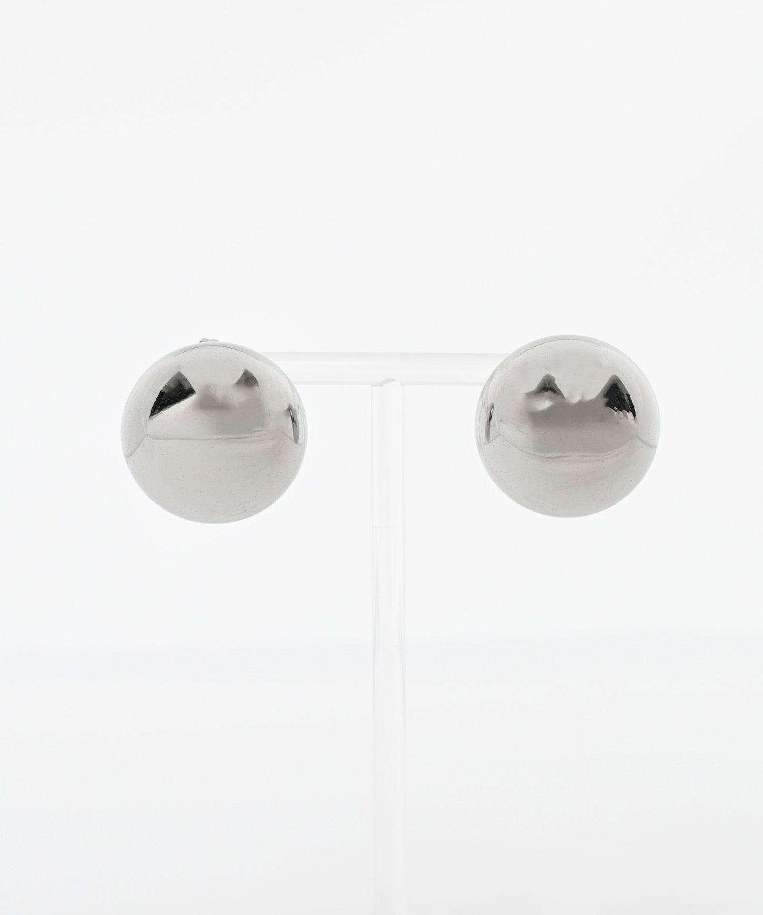 ボールピアス