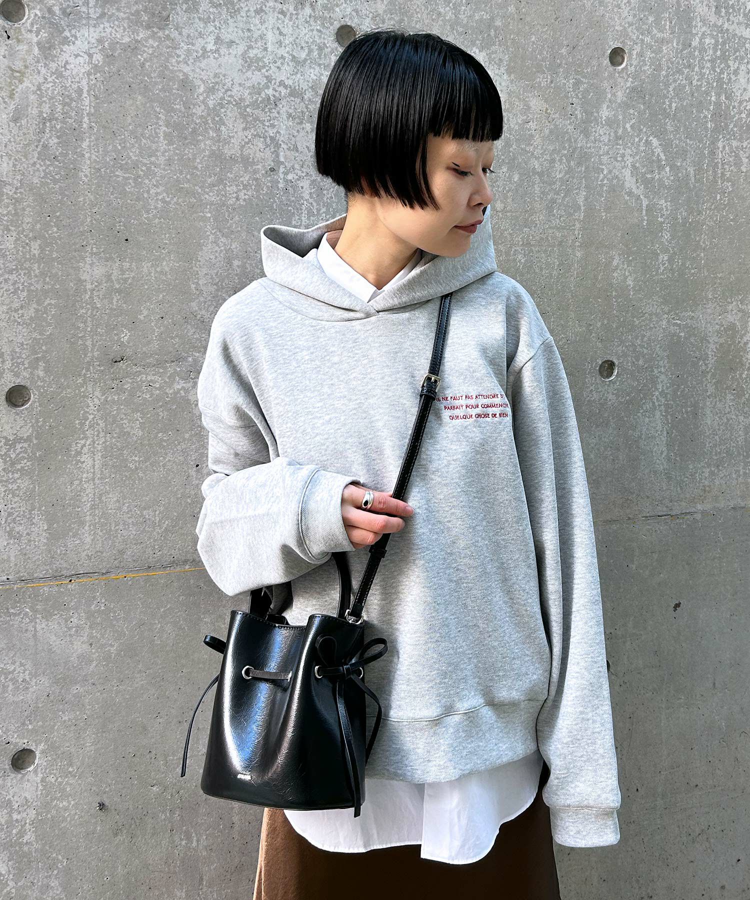 Narcissusダンボール刺繍パーカー | Narcissus WEB STORE