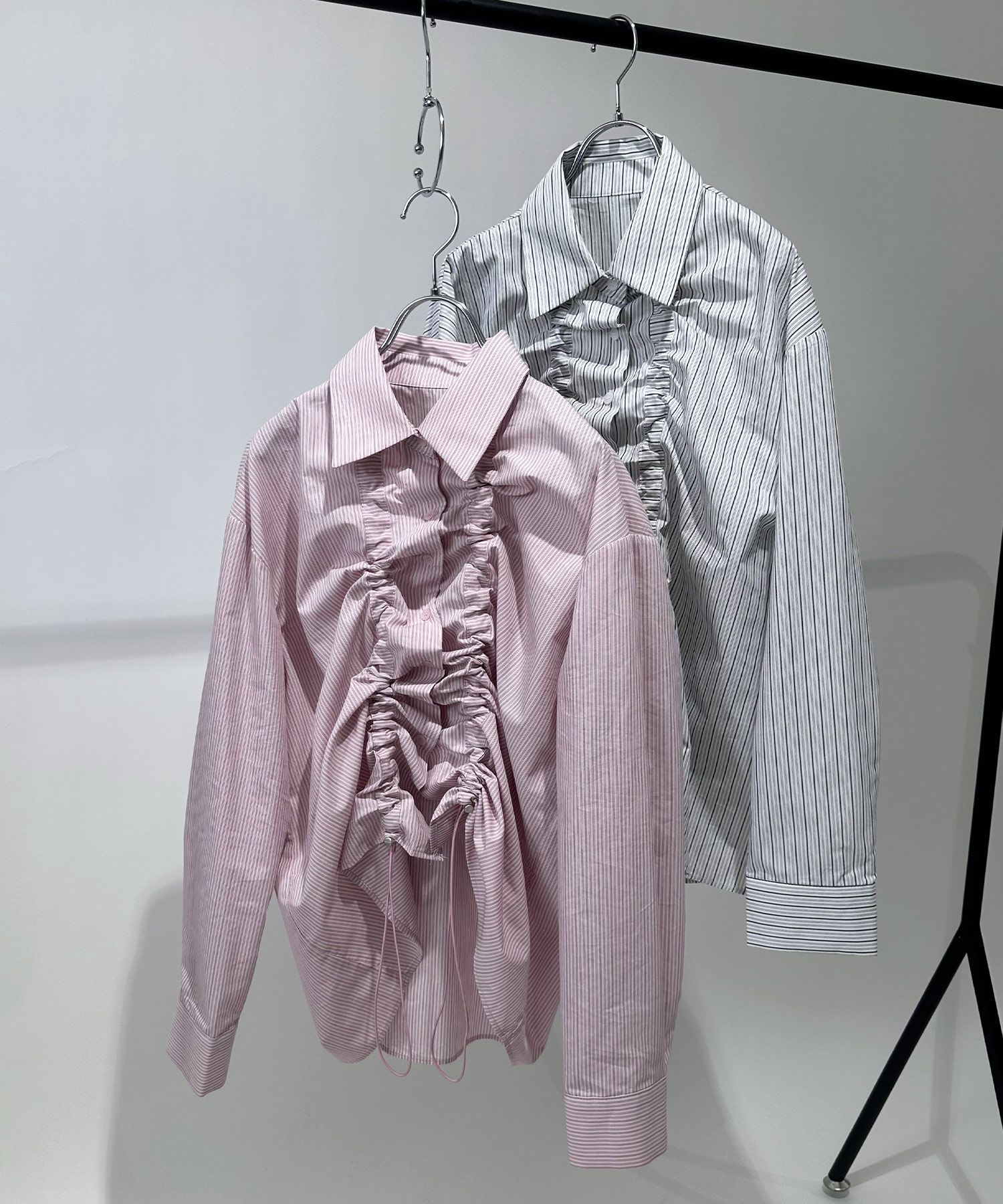 Narcissusシャーリングブラウス | Narcissus WEB STORE